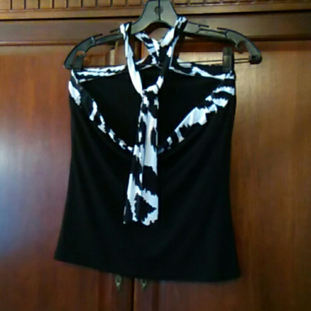 Halter Top - Picture 4 of 5